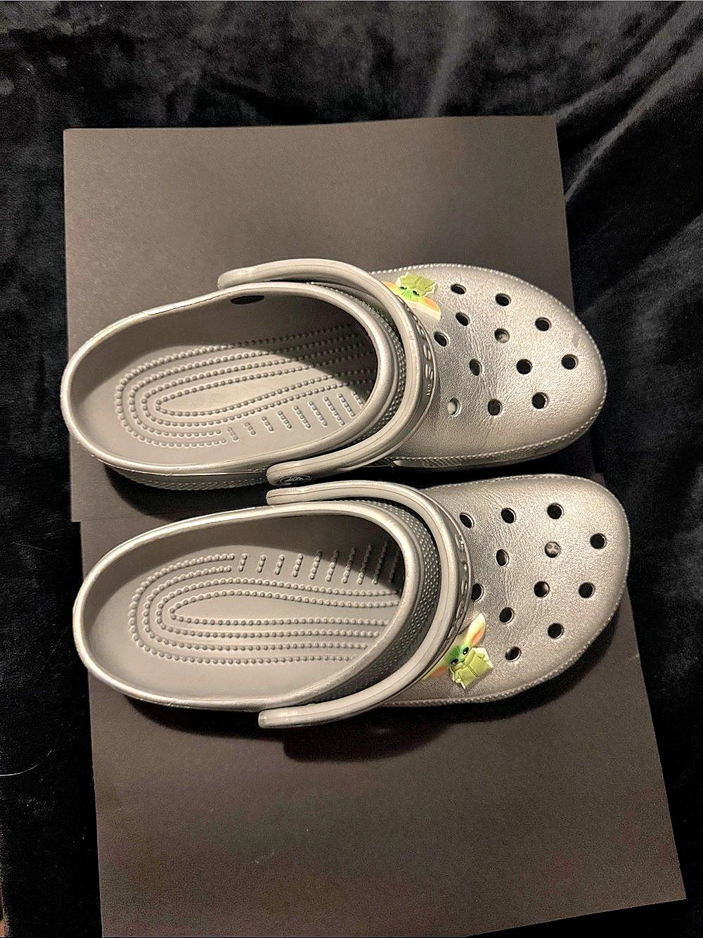 Crocs Star Wars x Crocs Classic Clog Mandalorian Gray Clogs Like New